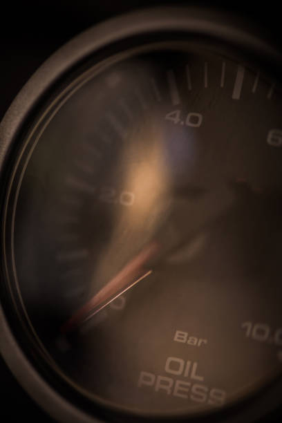istock Car oil pressure gauge 1206795944
