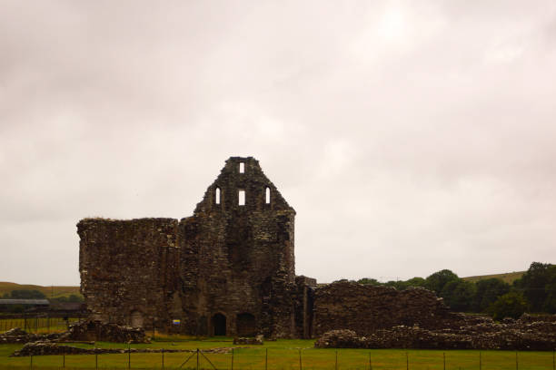 руины аббатства гленлуче - wigtownshire стоковые фото и изображения