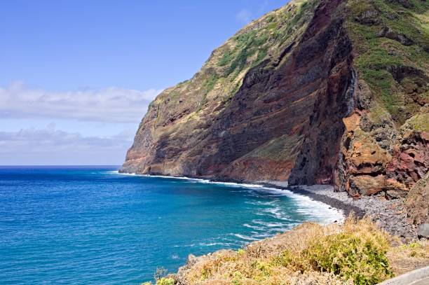 istock Panoramic view of the cliffs on Atlantic Ocean's bay (Madeira, Portugal, Europe) 1206814654