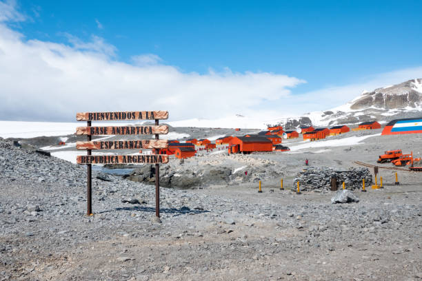 A scenic  view of the Antarctic peninsula with the Argentinian scientific station Esperanza in the background.