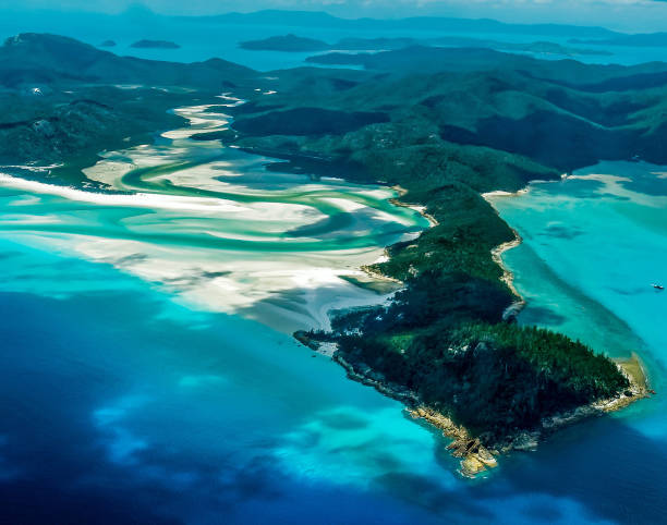 istock Whitsunday Islands - Hill Inlet 1206895038