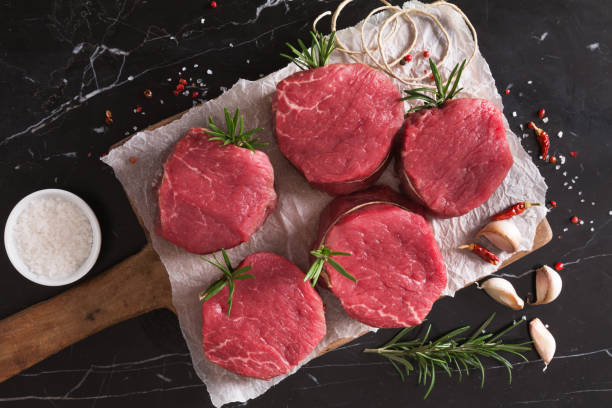 raw filet mignon - filet mignon steak gourmet fillet stock-fotos und bilder