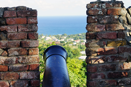 Un canon en Fort King George Scarborough Trinidad und Tobago photo