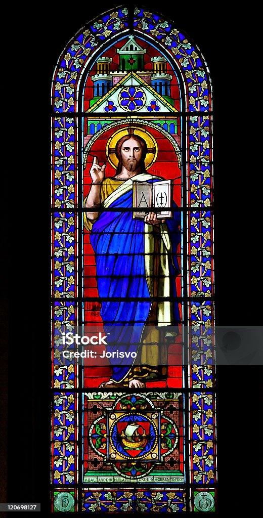 Jesus Cristo segurando a Bíblia - Royalty-free Vitral Foto de stock