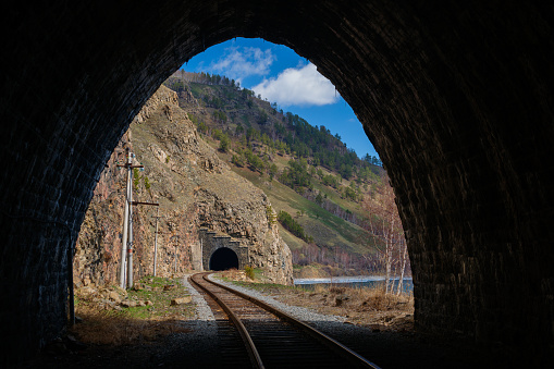 Túneles en cascada en el ferrocarril Circum-Baikal photo