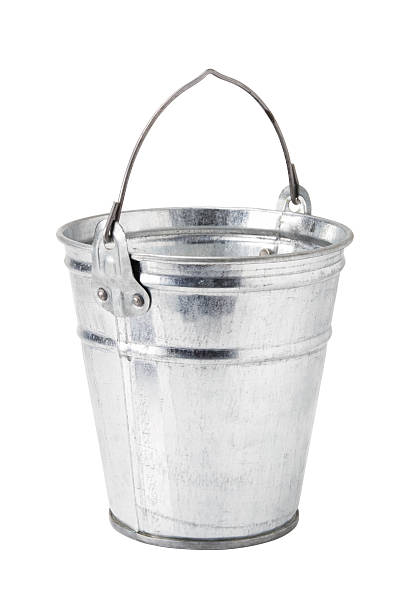 istock garden bucket, isolated 120701129