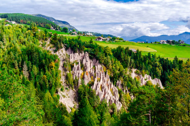 The earth pyramids in South Tyrol are a special natural phenomenon that comes about in particular terrain, usually after a landslide or an unhinging of the earth. The main cause of the formation of earth pyramids is the continuous alternation of periods of torrential rain and drought.