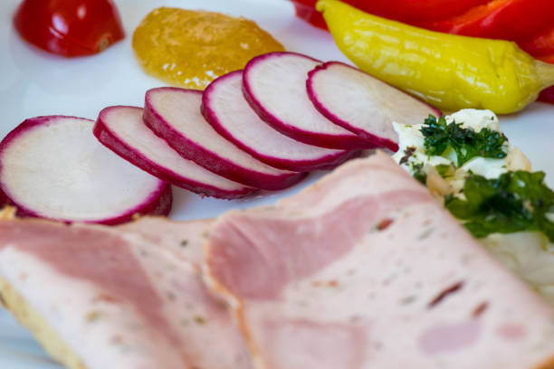 istock Rustic Vesperteller with sandwich and vegetable side dish with cheese 1207254768