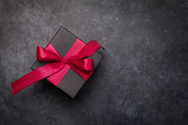 istock Valentines day greeting card with gift box 1207264858