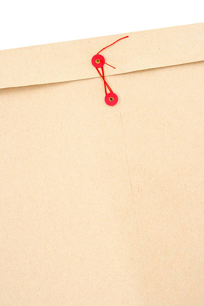 sobre manila con red de cadena - internal mail envelope envelope manila paper mail fotografías e imágenes de stock