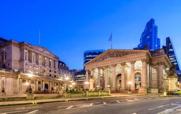 illuminated city skyline in the background with copy space - london england bank of england bank skyline imagens e fotografias de stock