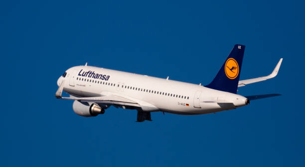 850+ Lufthansa Airbus A320 Stock Photos, Pictures & Royalty-Free