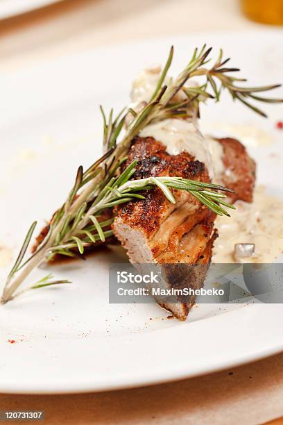 Fleisch Mit Sauce Stockfoto und mehr Bilder von Bratengericht - Bratengericht, Farbbild, Fleisch