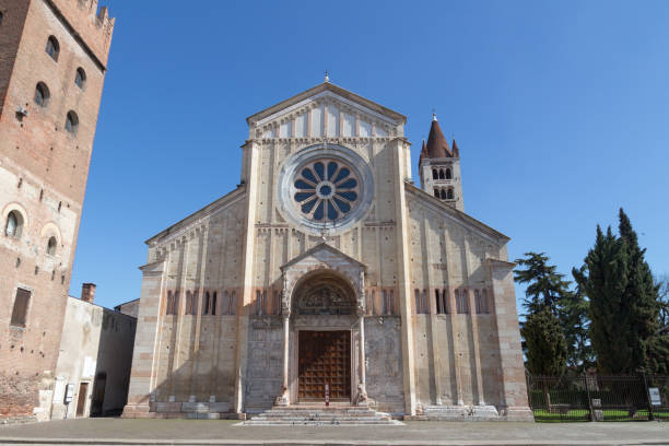 istock Basilica of San Zeno Maggiore 1207326147