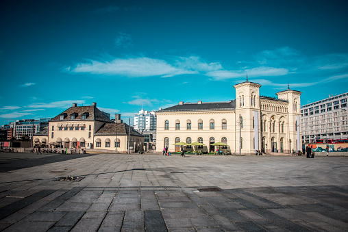 Centro Nobel de la Paz y otros edificios a su alrededor en Oslo, Noruega photo