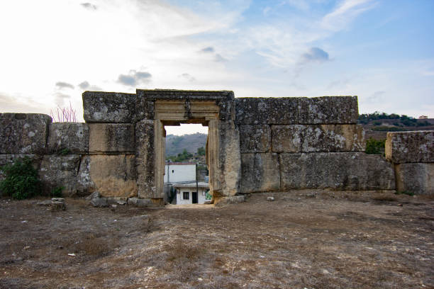 fortress of solomon - aramaic imagens e fotografias de stock