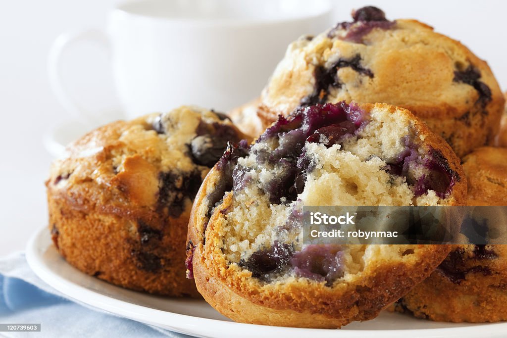 Blaubeer-Muffins - Lizenzfrei Muffin - Kuchen und Süßwaren Stock-Foto