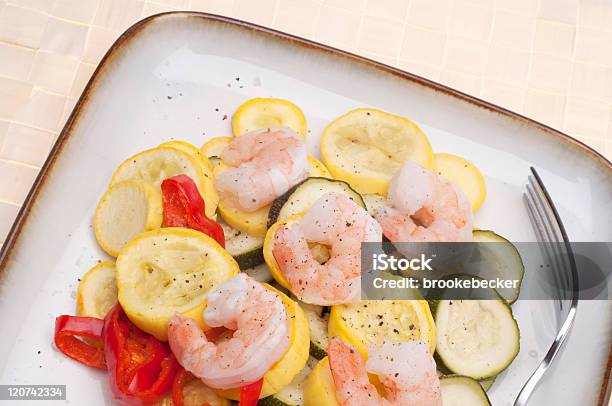 新鮮な野菜とエビの蒸し - エビ料理のストックフォトや画像を多数ご用意 - エビ料理, カラー画像, コショウ