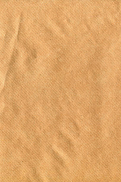 brown paski z recyklingu koperta papieru kraft zmięty tekstury szczegółowo - manilla envelope zdjęcia i obrazy z banku zdjęć