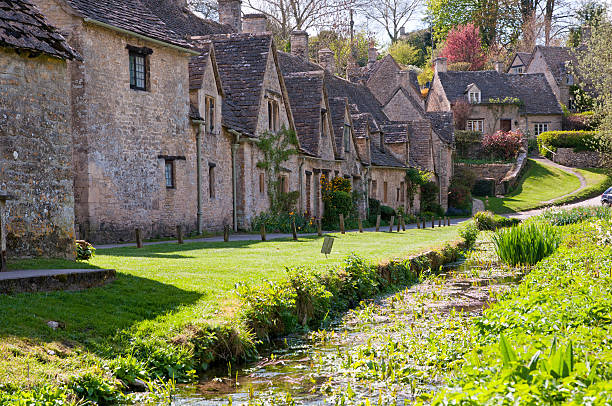 istock Arlington Row in Bibury, England 120746666