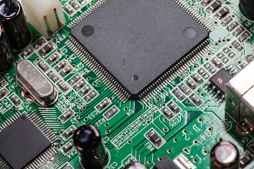 Pcb microchip integrated component on circuit board