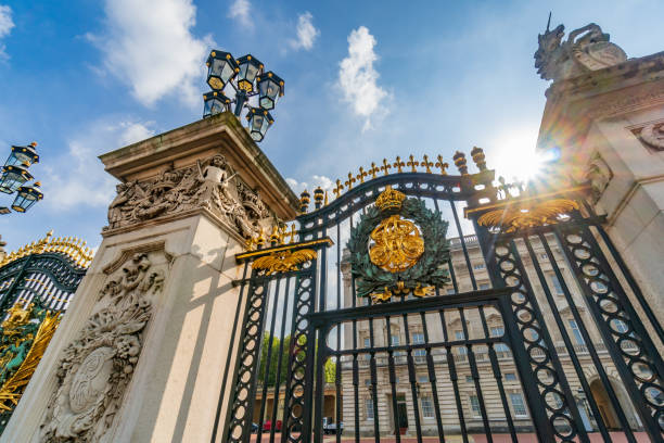 Entry of the Buckingham Palace, London. The official residence of Queen Elizabeth II, England, UK, GB Entry of the Buckingham Palace, London. The official residence of Queen Elizabeth II, England, UK, GB buckingham palace photos stock pictures, royalty-free photos & images