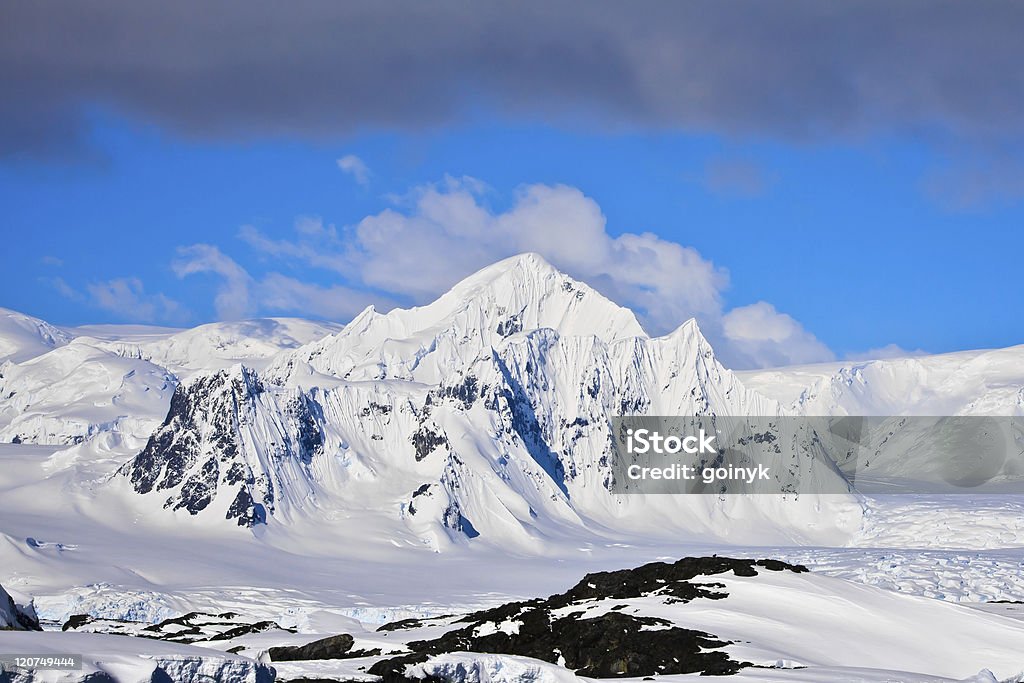 Montanhas de neve bonito - Royalty-free Antártida Foto de stock