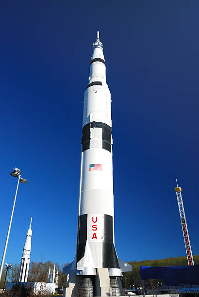 Saturn 5 Clear blue skies behind the Saturn 5 rocket. huntsville alabama stock pictures, royalty-free photos & images