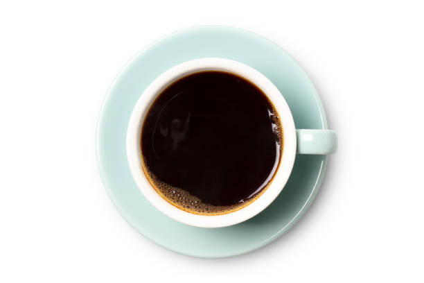 кофе чашки верхней зрения крупным планом изолированы на белом фоне. - coffee cup black coffee isolated стоковые фото и изображения