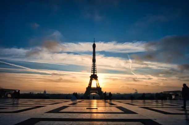 Photo of Sunrise over the Eiffel Tower