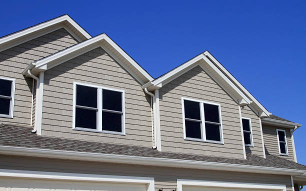 istock New Construction, gutters, vinyl siding, roof shingles 120753801
