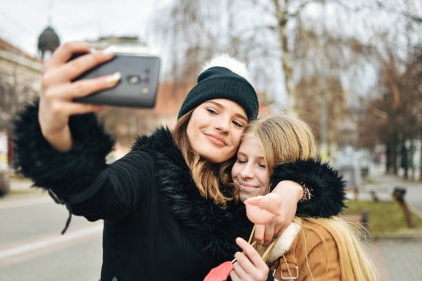 istock Best friends together outdoor 1207819400