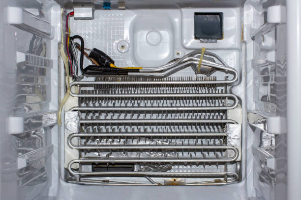 "서리 없음"시스템으로 냉장고 챔버 내부에 얼어 붙은 얼음 - ice machine 뉴스 사진 이미지