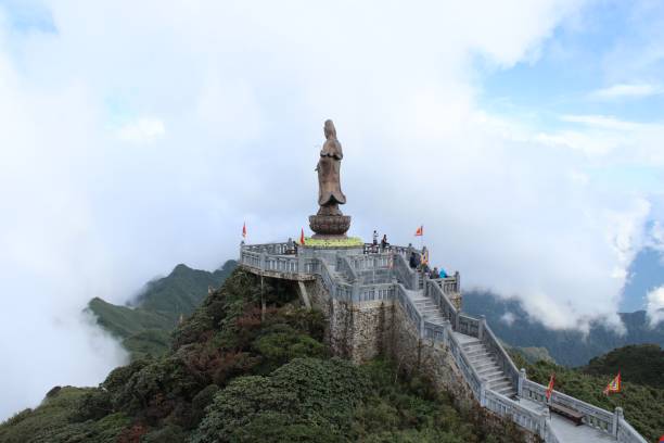 istock VD706 Vietnam sapa fansipan 1207948484