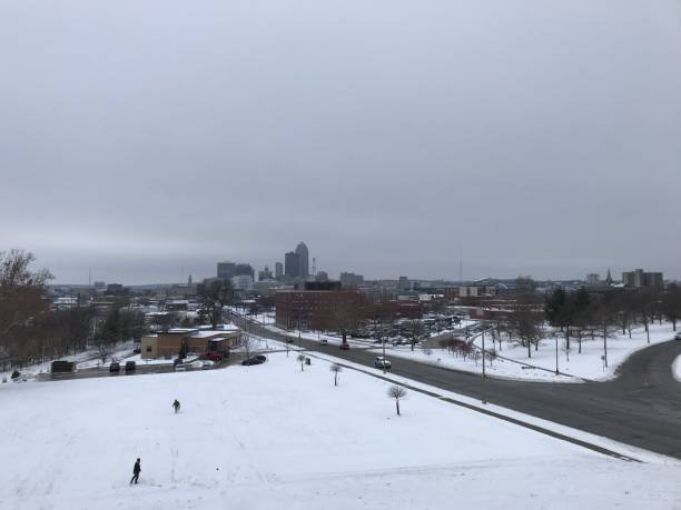 istock Des Moins Winter city View. 1207992913