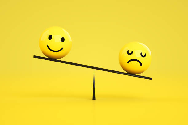 emoji 3d avec smiley et visage triste sur le panneau d’équilibre, échelle de scie à vue - balance seesaw weight sphere photos et images de collection
