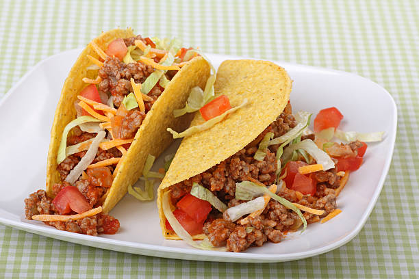два tacos - beef taco стоковые фото и изображения