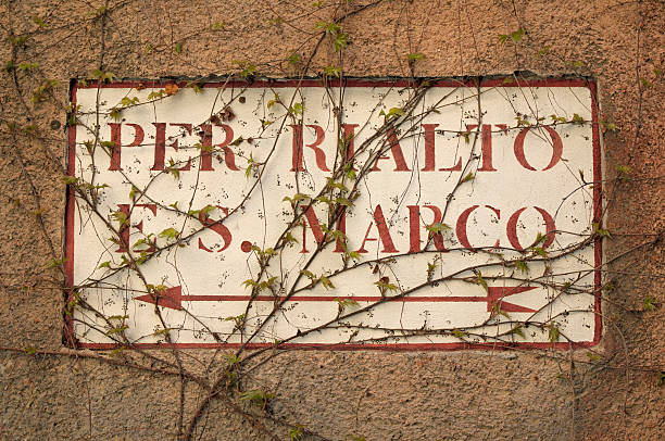 istock Sign Rialto Bridge and Piazza San Marco, Venice 120815168
