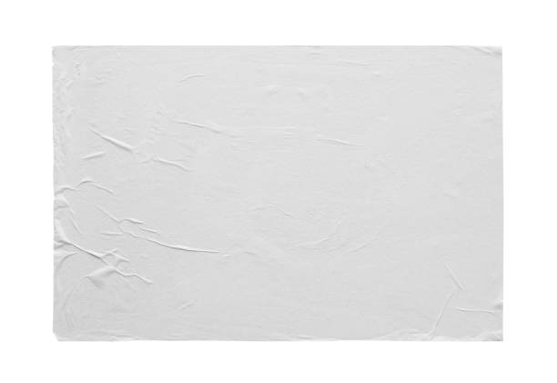 白い背景に分離された白いくしゃくしゃと折り目のステッカーペーパーポスターテクスチャ - ラベル 写真 ストックフォトと画像