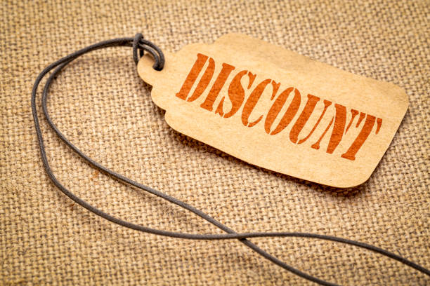 istock discount - text on a price tag 1208175116