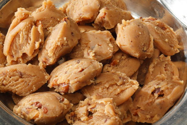 istock TURKISH TRADITIONAL CUISINE HALVA 1208194884