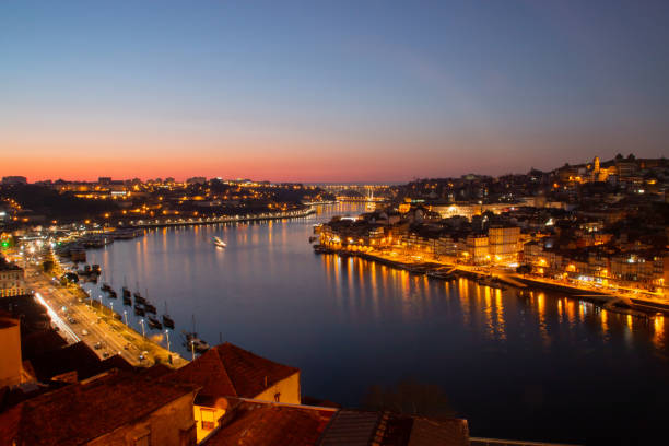 istock Panoramic view of Porto at sunset. 1208312078