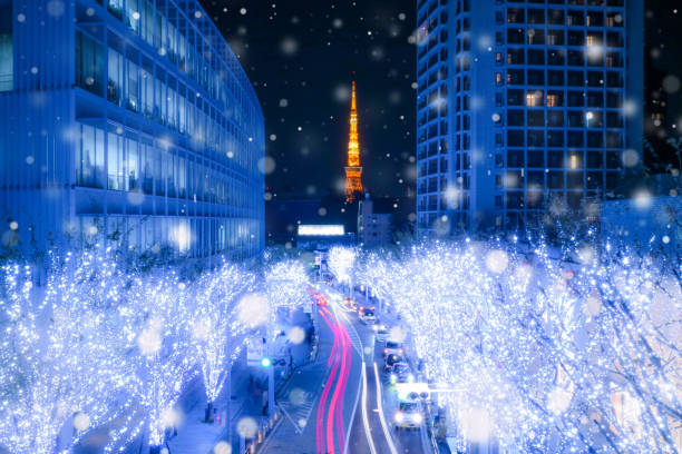 六代木丘のクリスマスライトの東京イルミネーション - snow scenes ストックフォトと画像