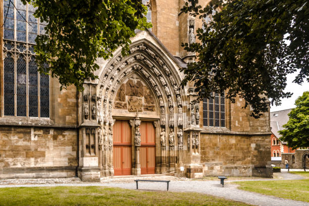 istock Church portal 1208480062
