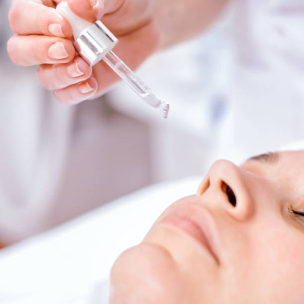 istock Carrying out Cosmetological Procedure 1208536920