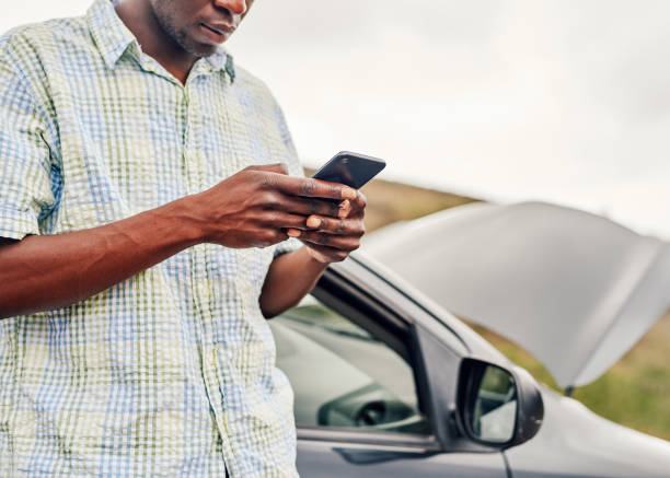 istock My friend just texted me that he's on his way 1208595609