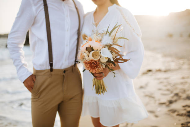 ramo de boda rústico - boda playa fotografías e imágenes de stock