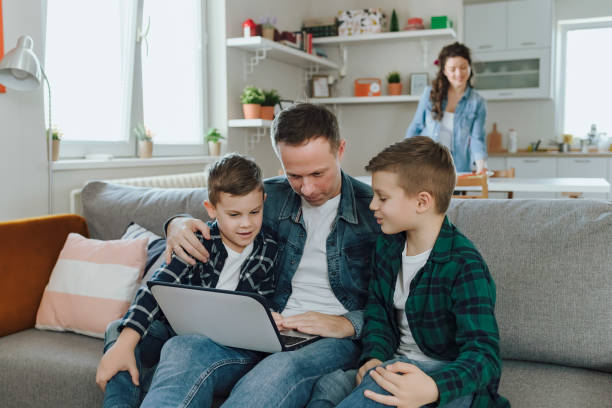 istock Family is the closest network 1208674091