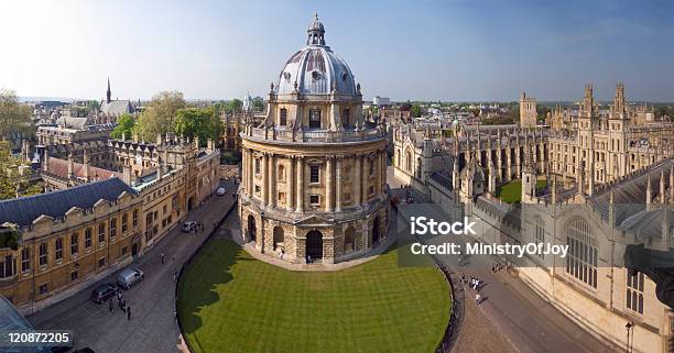 Radcliffe Camera Panorama - Fotografie stock e altre immagini di Oxford - Inghilterra - Oxford - Inghilterra, Università di Oxford, Università