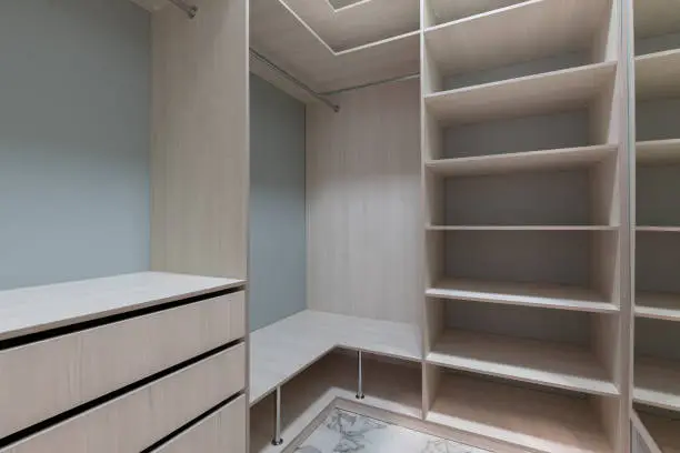 dressing room, space distribution, furniture arrangement, convenient functionality.